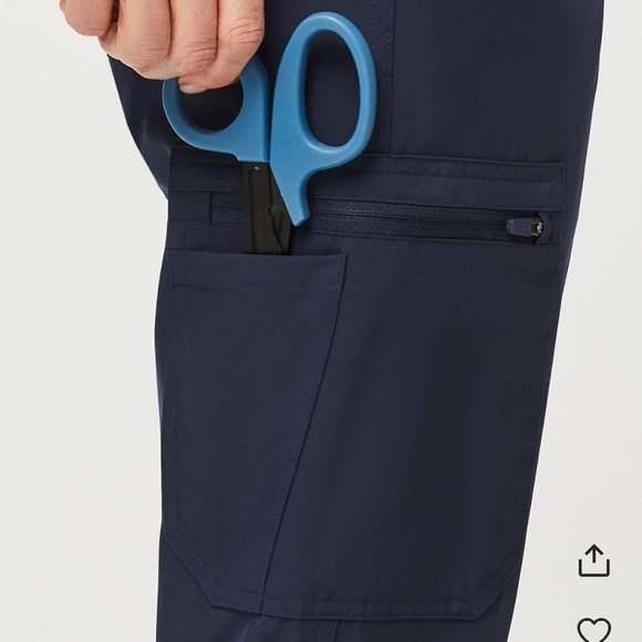 FIGS Yola lined FREEx Skinny Scrub Pants 2.0 - Picture 4 of 4